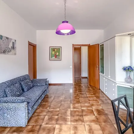 Bilocale Zona Corte Di Mare * Варацце